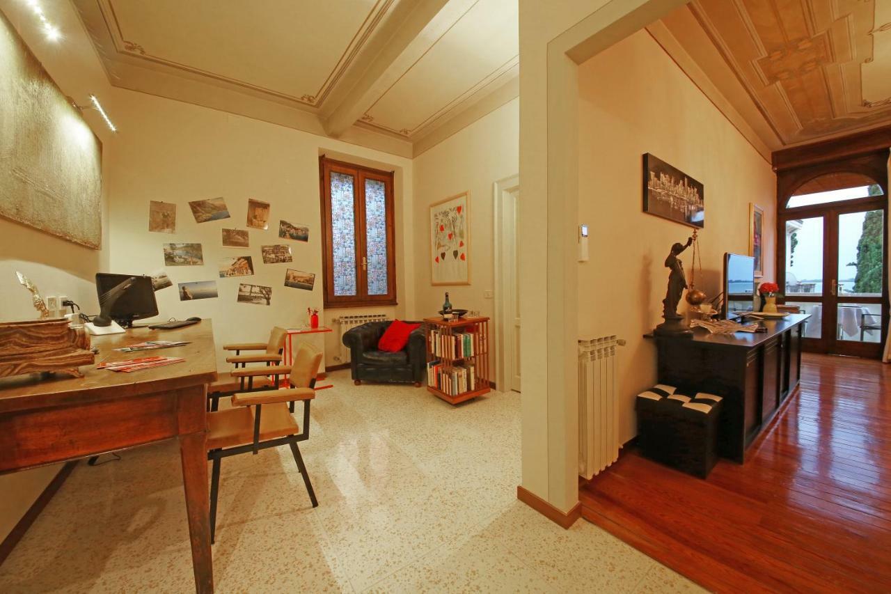 Appartamento Belvedere Gardone Riviera Bagian luar foto